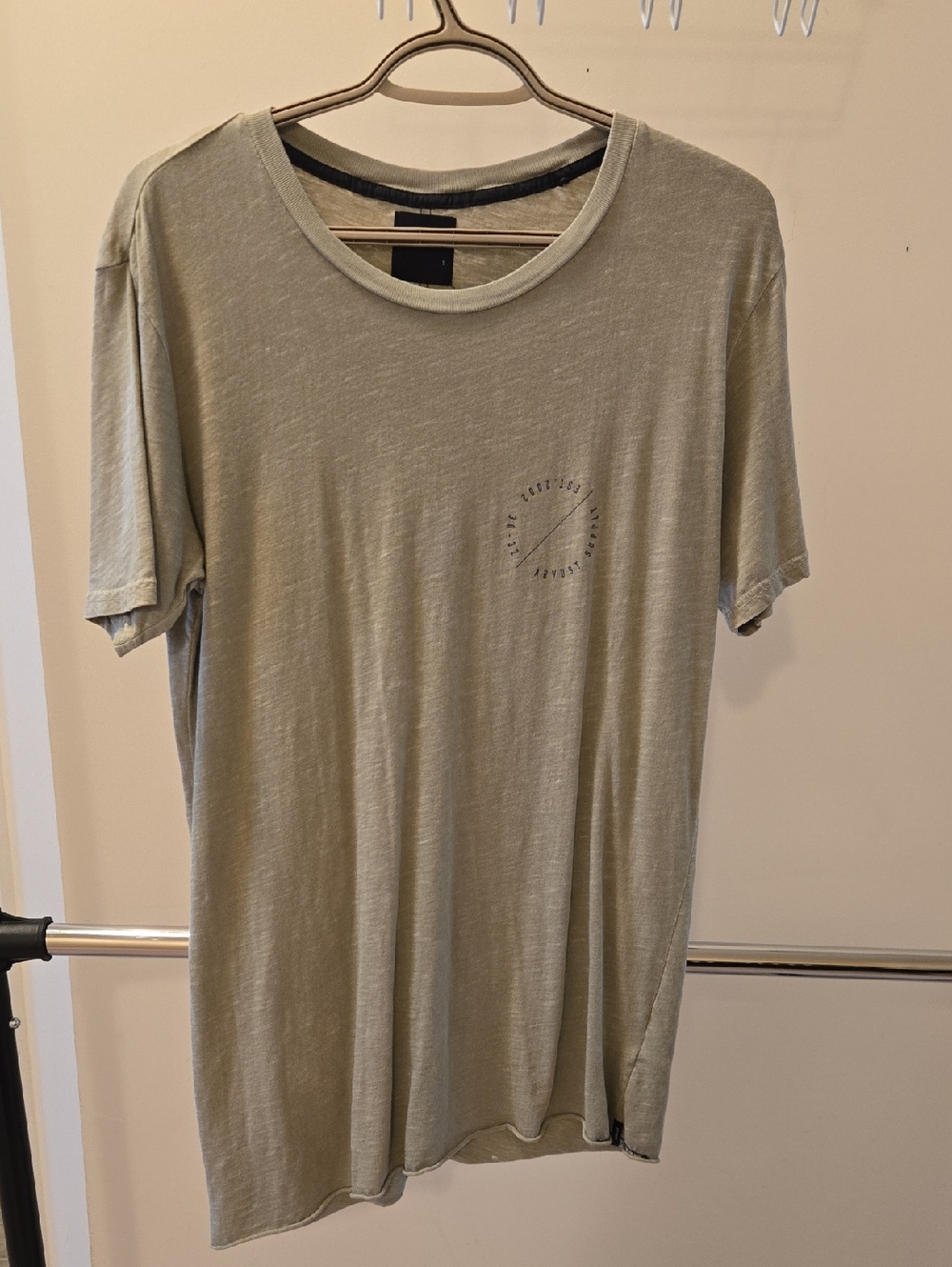 Men's Sage Short-Sleeve Crew Neck Tee - Long Line